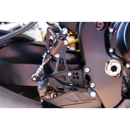 Pedane regolabili con poggiapiede snodato Lightech SUZUKI GSX-R 1000 (2009/2013)