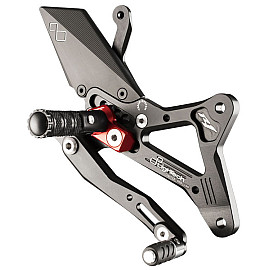 Pedane regolabili con poggiapiede snodato Lightech LIMITED EDITION per YAMAHA YZF R1 (2009-2014)