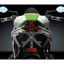Porta Targa Regolabile Omologato RIZOMA linea FOX con luce targa LED e Catadiottro Specifico per KAWASAKI  Z 1000 (2014>)