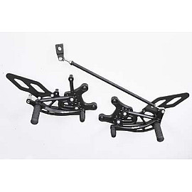 Pedane regolabili con poggiapiede fisso Lightech YAMAHA R6 (2003-2005)