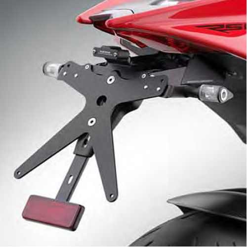 Porta Targa Regolabile Omologato RIZOMA linea FOX con luce targa LED e Catadiottro Specifico per APRILIA RSV4 1000 R / FACTORY / APRC (2009>) TUONO V4 R (2011>)