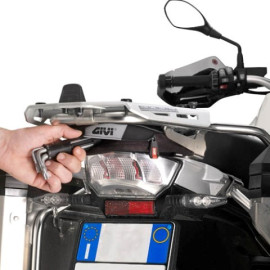 Borsa porta attrezzi XSTREAM specifica da montare sotto il portapacchi originale della BMW R1200GS Adventure (14 > 17)