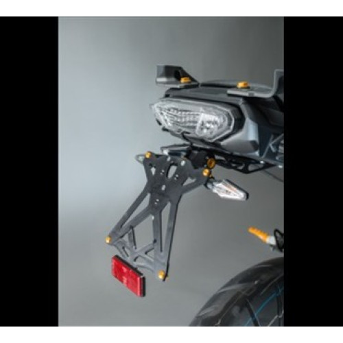 KIT PORTA TARGA REGOLABILE LIGHTECH CON CATADIOTTRO E LUCE TARGA per YAMAHA MT-09 (2015-2016)