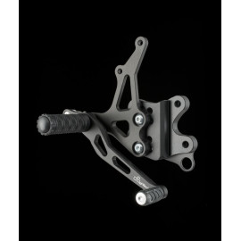 Pedane regolabili con poggiapiede snodato Lightech SUZUKI GSX R 600/750 (2006-2010)