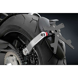 Porta Targa Regolabile Monobraccio Omologato SIDE ARM RIZOMA con luce targa LED e Catadiottro specifico per MV BRUTALE  675 / 800  (2012>) - MV AGUSTA RIVALE 800 (2013-2015)
