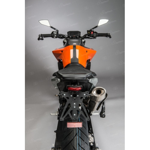 Kit Porta Targa LIGHTECH Omologato con Foro frecce e Catadiottro per KTM DUKE 790 (2018>)