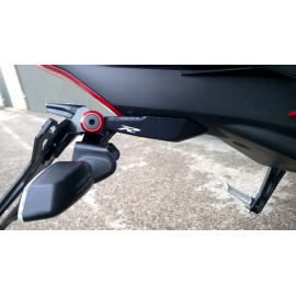PORTA TARGA REGOLABILE CON LUCI E CATADIOTTRO LIGHTECH per YAMAHA R1 (2015>)