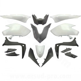 KIT CARENA YAMAHA T-MAX 530 (2017-2019) SX / DX WHITE COMPETITION - VERSIONE TIPO ORIGINALE 15 PEZZI -