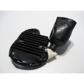 Regolatore giapponese SH678-FF - 12V - c.c - trifase - 5 cavi - 2 connettori per HONDA 750 VT SHADOW/ABS (08/13) - 750 VT C2B SHADOW (10/13) - 750 VT SHADOW (10/13) - 750 VT C2 SHADOW SPIRIT (07/09) - 750 VT C2S SHADOW SPIRIT (10/13)