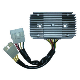 Regolatore di Tensione TRIFASE 12V - CC - 7 CAVI - C/2 CONNETTORI per SYM 250 GTS JOYMAX/I EURO3 (2006/2008) / 300GTS JOY MAX EVO EURO 3 (2009/2010)