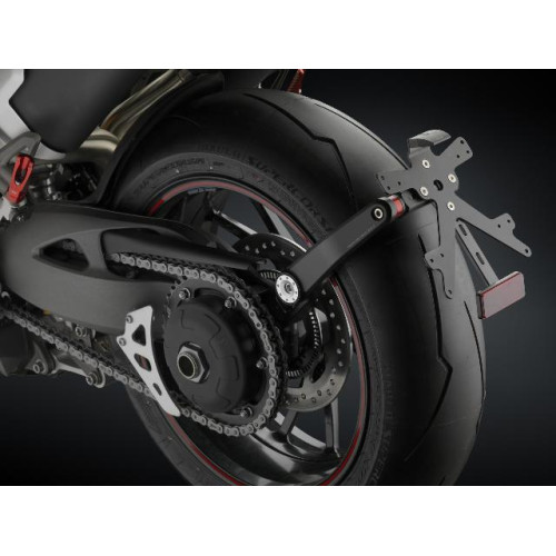 Porta Targa Regolabile Monobraccio Omologato RIZOMA con luce targa LED e Catadiottro specifico per  TRIUMPH  SPEED TRIPLE 1050 / 1050 S/R (2016-2017)